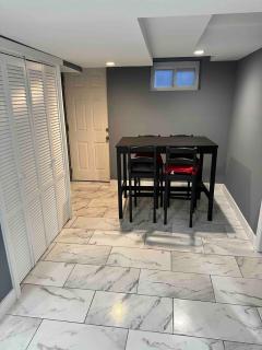 Lovely Basement 1-bedroom with free parking - Washington - 7