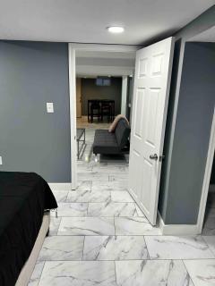Lovely Basement 1-bedroom with free parking - Washington - 4