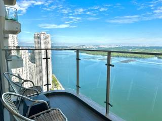 Superb Seaview 3 Balcony Near CIQ JB 3B2B - Johor Bahru - 5