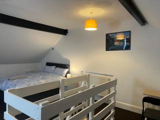 Supreme Home - Wolverhampton - 4
