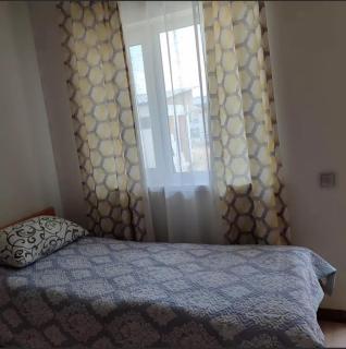 Golden House - Talas - 6