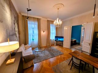 RB64 - Classy & Spacious Home near Villa District - Budapest - 3