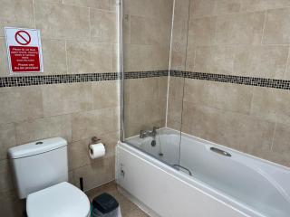 Supreme Home - Wolverhampton - 9