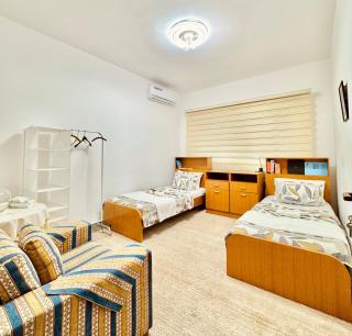 Modern Apartment in Prime Location - Jabal Amman - Amán - 5