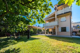 Apartment Mija with garden - Kornić - 9