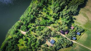 Domki nad jeziorem - 7