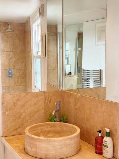 Chic & Spacious Flat by Clapham Junction - 1