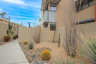 Modern Views Sophisticated - A Ryson Property - Palm Springs - 6