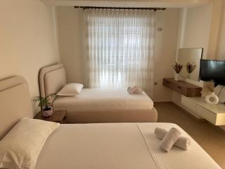 Deluxe Comfort Apartments Saranda - Saranda - 9