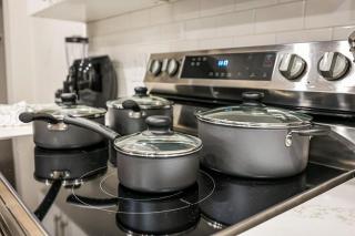 1bed 1bath-kingbedkitchenwdfreewifi - 2