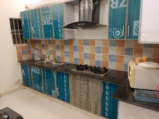 PEACE CORNER VILLA- In Precinct 10-B BAHRIA TOWN KARACHI - - 7