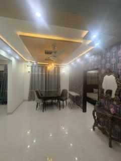 PEACE CORNER VILLA- In Precinct 10-B BAHRIA TOWN KARACHI - - 5