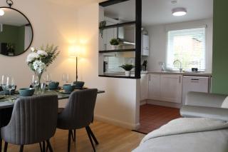 Stylish Cambridge Home with Garden - - 6