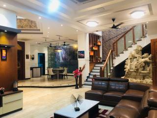 Luxury 5bhk - Chennai - 9