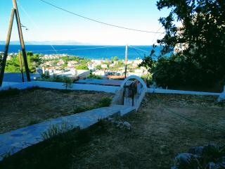 House Anatoli, veranda with view, 11 km to airport, 450 m to beach - Artemida - 4