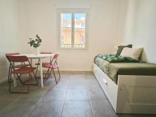 NEW! Bright duplex with central heating - 0