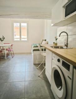 NEW! Bright duplex with central heating - 7