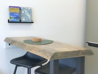 Perfect Location Cozy Canmore Studio - 2