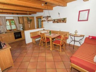 Alluring Holiday Home in Ubersee with Whirlpool - Übersee - 2