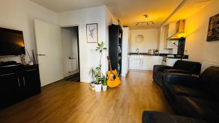 Entire Apartment on Elizabeth Line - Harold Wood - 0