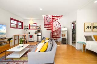 Artsy Venice Beach Canals Studio w/Rooftop & Sauna - Los Angeles - 9