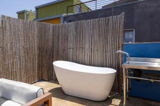 Artsy Venice Beach Canals Studio w/Rooftop & Sauna - Los Angeles - 2