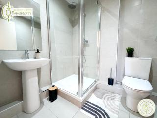 3 Bedroom Apt By ThreeThreeThreesProperty Short Lets & Serviced Accommodation Leeds With Wi-Fi & Parking - Leeds - 8