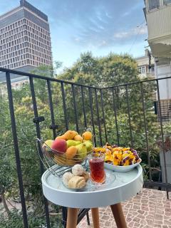 Nizami street Central Apartment near Boulevard & Hilton by BakuPrimeApart - Baku - 4