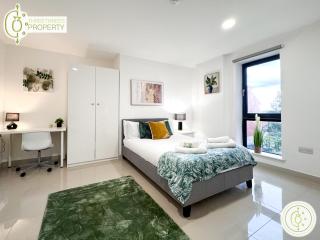 3 Bedroom Apt By ThreeThreeThreesProperty Short Lets & Serviced Accommodation Leeds With Wi-Fi & Parking - Leeds - 6
