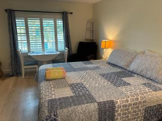 Malyn 122, Waterfront condo, few blocks to beach - St Pete Beach - 9