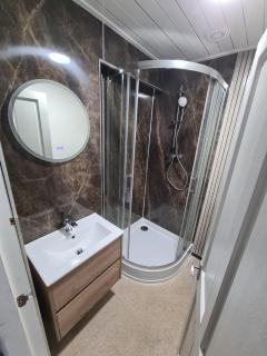 Modern 2 bedroom and 2 bath apartment - Aberdeen - 6