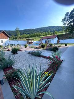 Romantic Lodge - 9