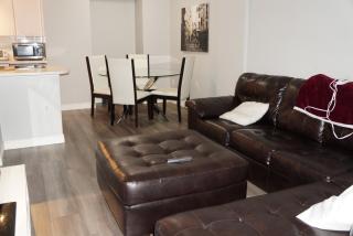 Top-Floor Tranquility: 2-Bedroom City Apartment - Calgary - 5