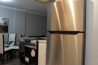 Top-Floor Tranquility: 2-Bedroom City Apartment - Calgary - 1