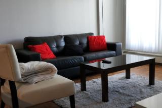 Elevated Living: 2-Bedroom Upper Apartment - Calgary - 9