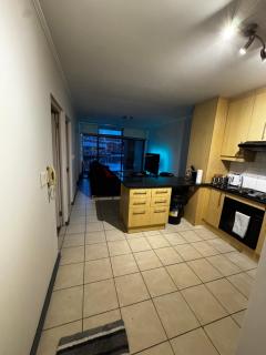 Lakeside 2 Bedroom Apartment - 0