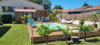 Chalet de jardin, piscine - 0