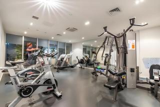 High-Floor 2BR Apt Sky Tower view AC Pool Gym - Auckland - 4