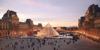 Parisian Chic & Spacious Studio with Parking - 3