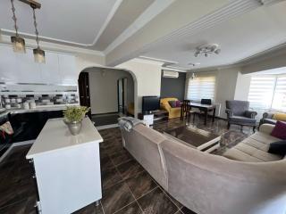 Large Spacious Apartment - Çınarcık - 8