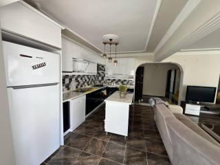Large Spacious Apartment - Çınarcık - 7