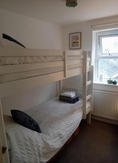 1 Shoreline - St Ives - Sleeps 4 - Parking - St Ives - 6