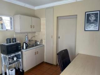 Reen's Place - Boksburg - 5