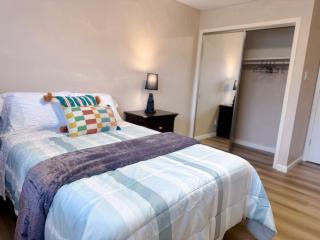 Stylish 4BR Home Near SFO - Great Location! - San Mateo - 1