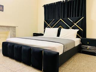 Shah Guest House ISLAMABAD - Islamabad - 0