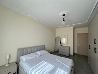 NEAR The BEACH APARTMENT - Vlora - 7