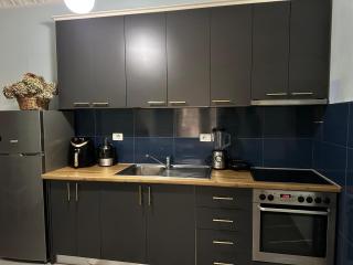 NEAR The BEACH APARTMENT - Vlora - 2