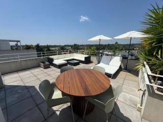 Elegant Appt T3, avec toit-terrasse et parking - La Celle-sous-Gouzon - 1