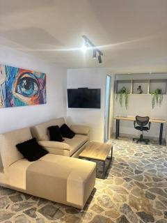 Modern House with Jacuzzi Stadium - Medellín - 6