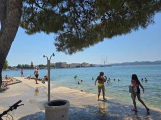 Studio VALENT-fast WiFi, free parking,balcony,near the beach - Zadar - 4